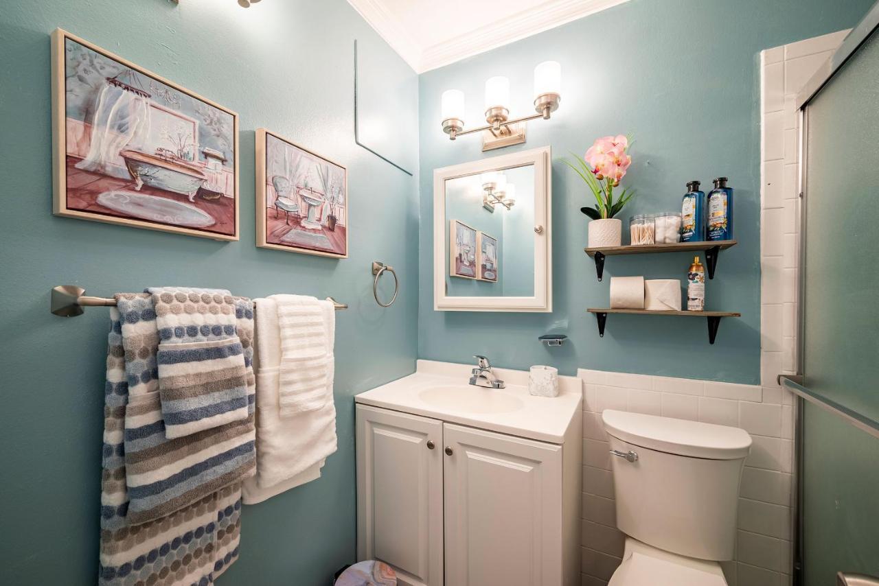 Lovely Comfort Uptown Condo For Houston Trip. エクステリア 写真