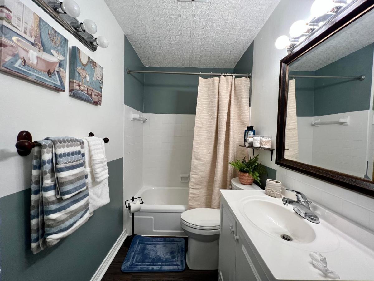 Lovely Comfort Uptown Condo For Houston Trip. エクステリア 写真