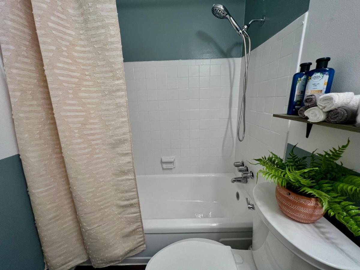 Lovely Comfort Uptown Condo For Houston Trip. エクステリア 写真