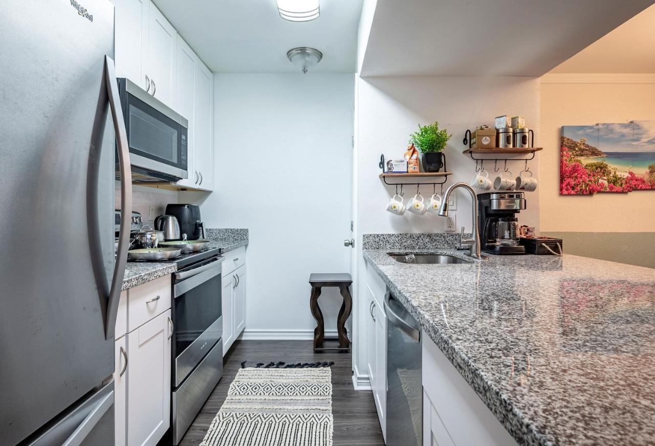 Lovely Comfort Uptown Condo For Houston Trip. エクステリア 写真