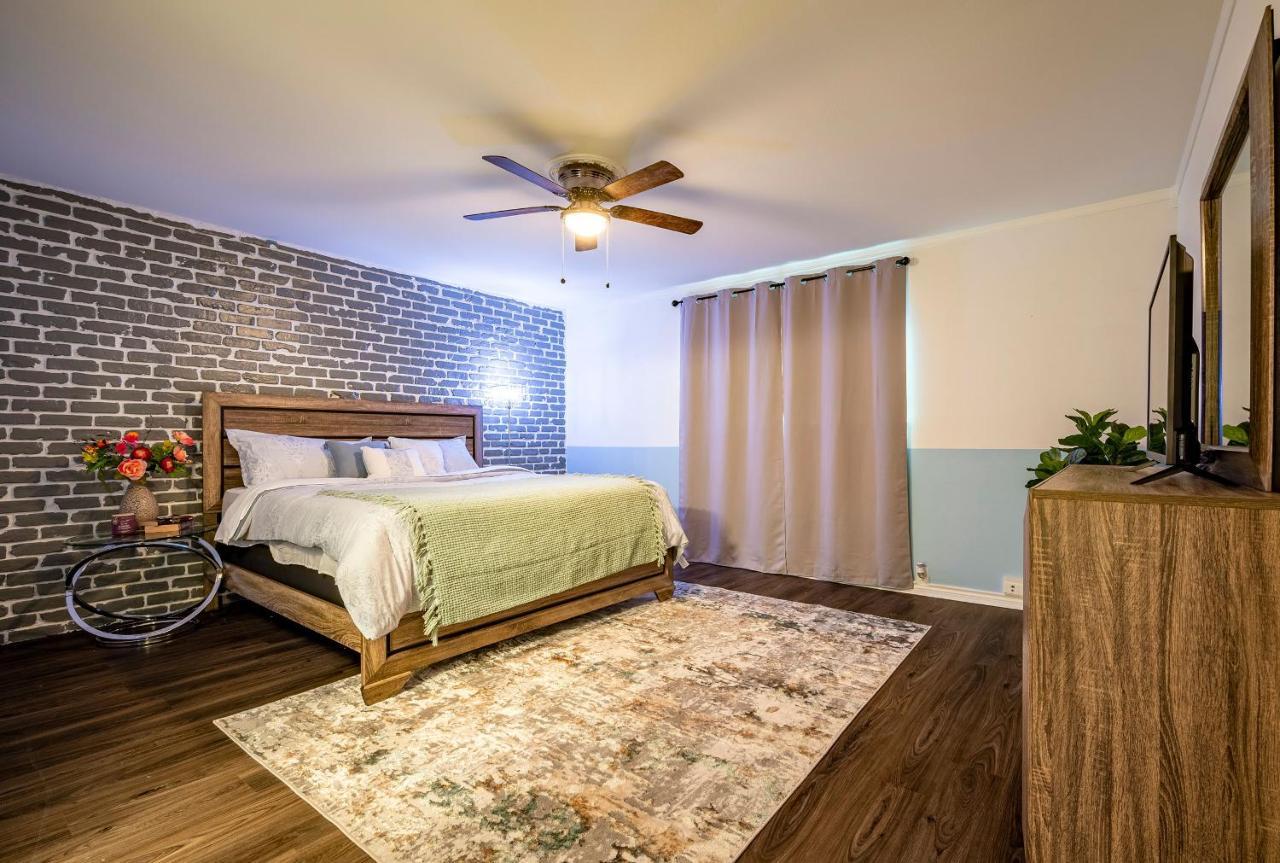 Lovely Comfort Uptown Condo For Houston Trip. エクステリア 写真
