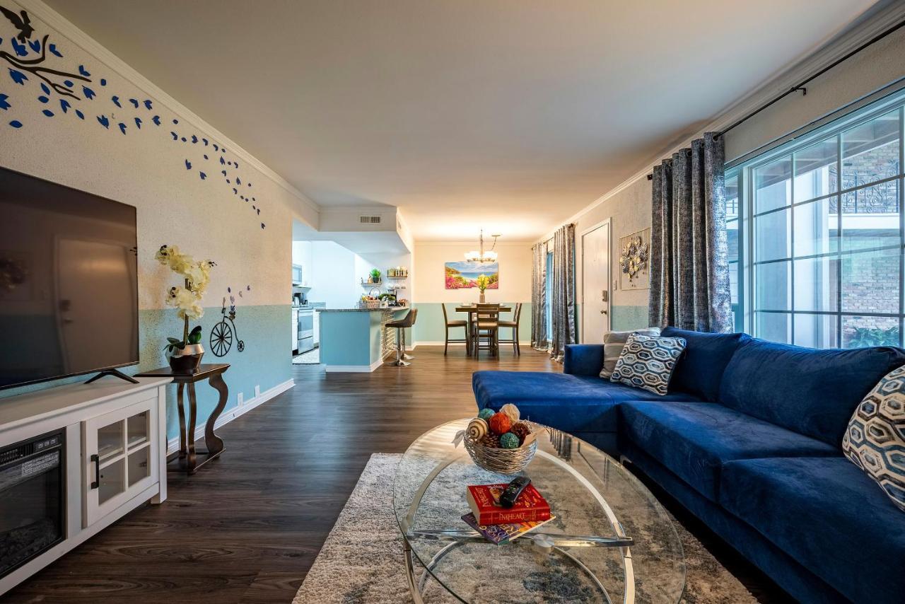 Lovely Comfort Uptown Condo For Houston Trip. エクステリア 写真