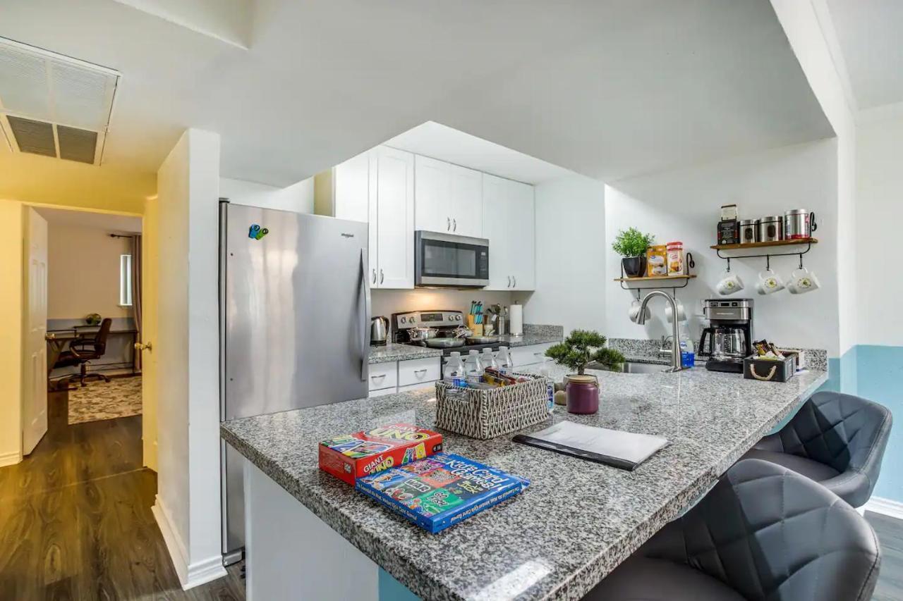 Lovely Comfort Uptown Condo For Houston Trip. エクステリア 写真